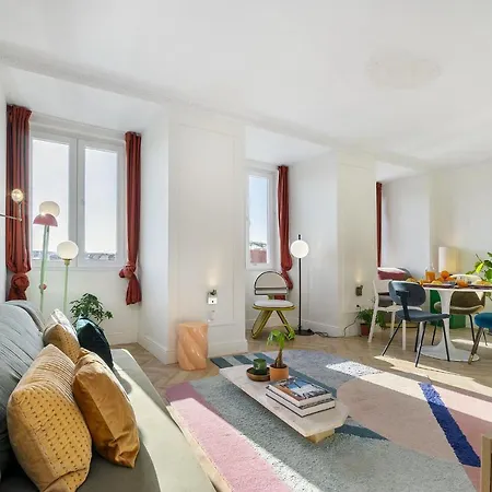 Whome Historic Centre Modern Masterpiece W River Views