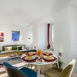 Lejlighed Whome Historic Centre Modern Masterpiece W River Views